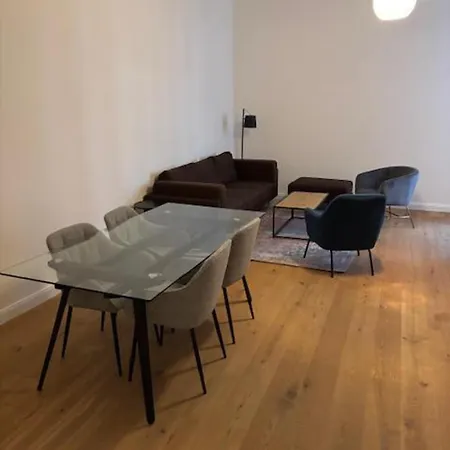 4 Kudamm * Berlin